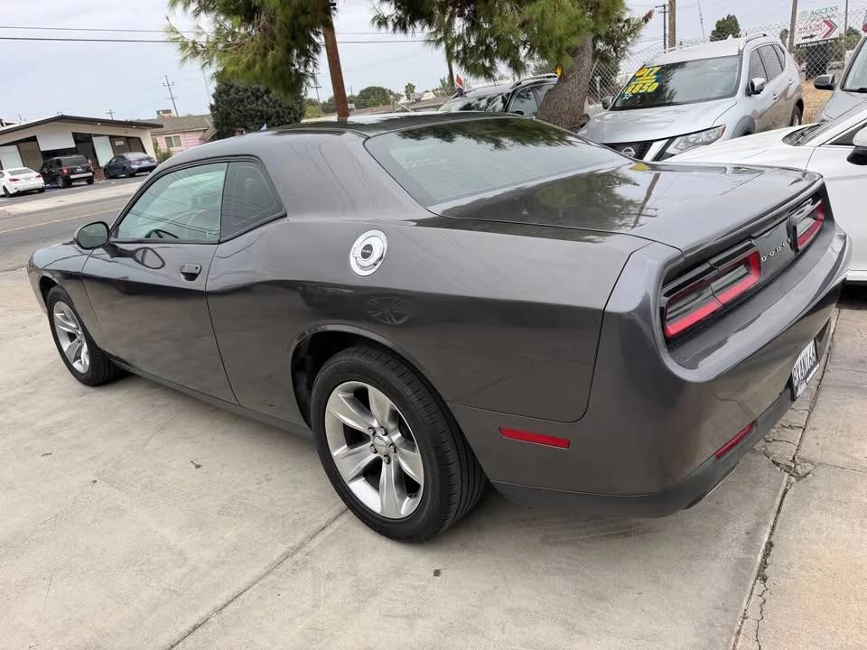 2017 Dodge Challenger 3rd Gen - Image 6 of 9