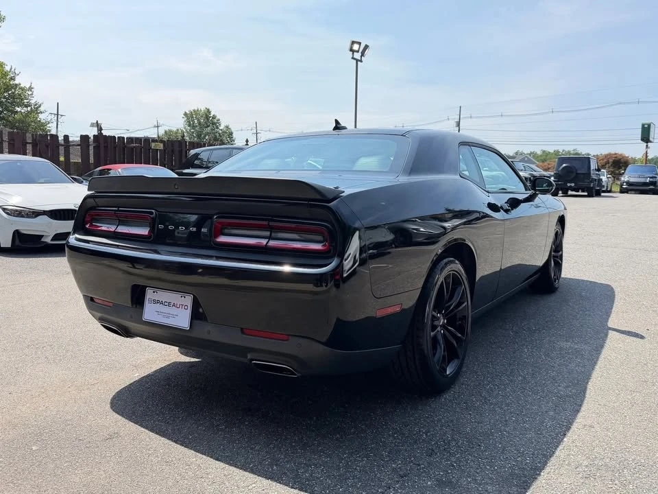 2017 Dodge Challenger 3rd Gen - Image 7 of 9