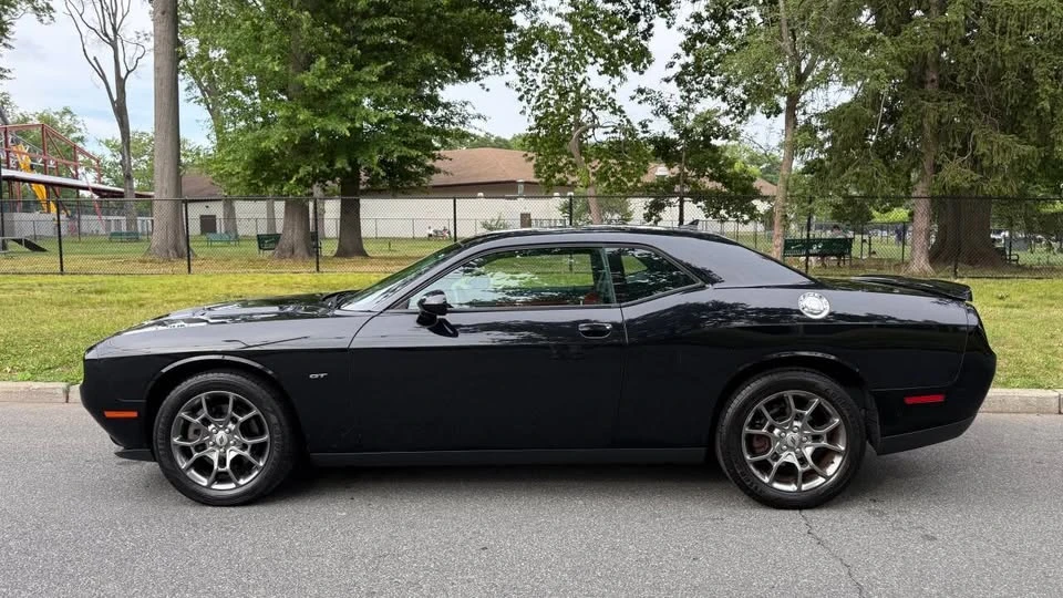 2017 Dodge Challenger 3rd Gen - Image 9 of 20