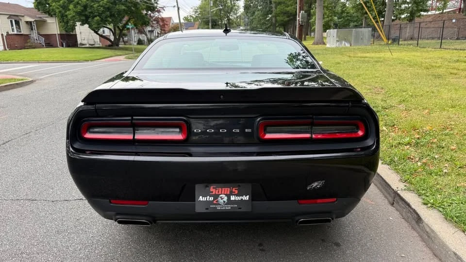2017 Dodge Challenger 3rd Gen - Image 8 of 20