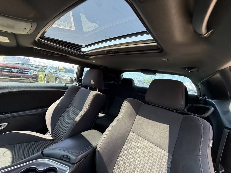 2017 Dodge Challenger 3rd Gen - Image 14 of 20