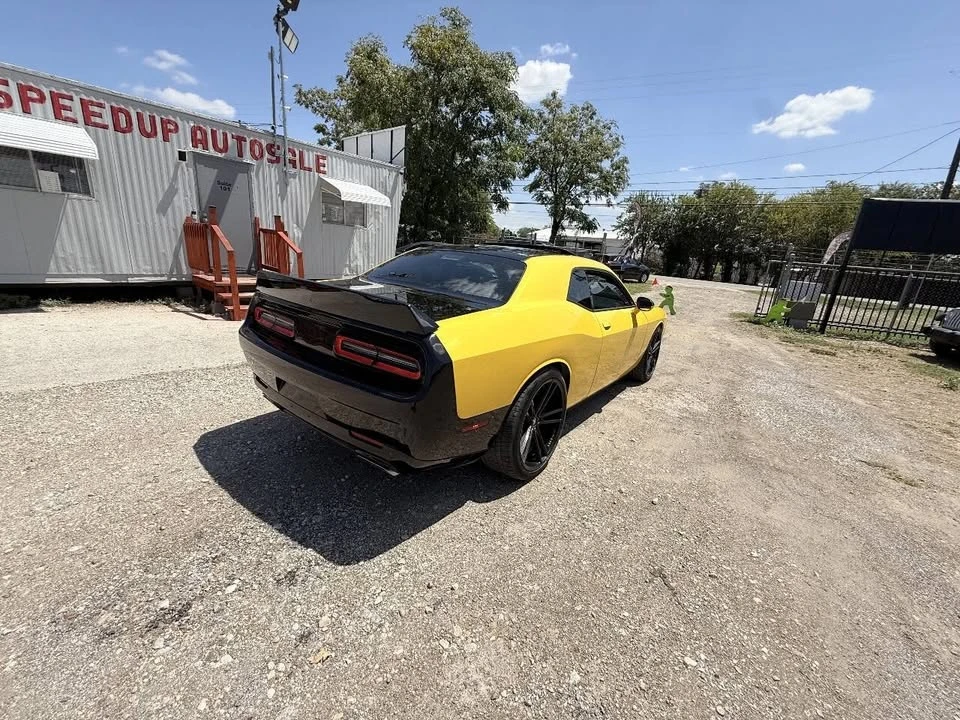 2017 Dodge Challenger 3rd Gen - Image 9 of 20