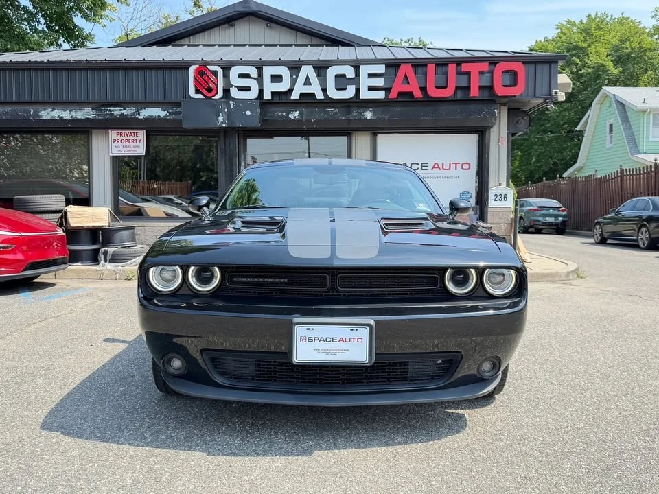 2017 Dodge Challenger 3rd Gen - Image 2 of 9