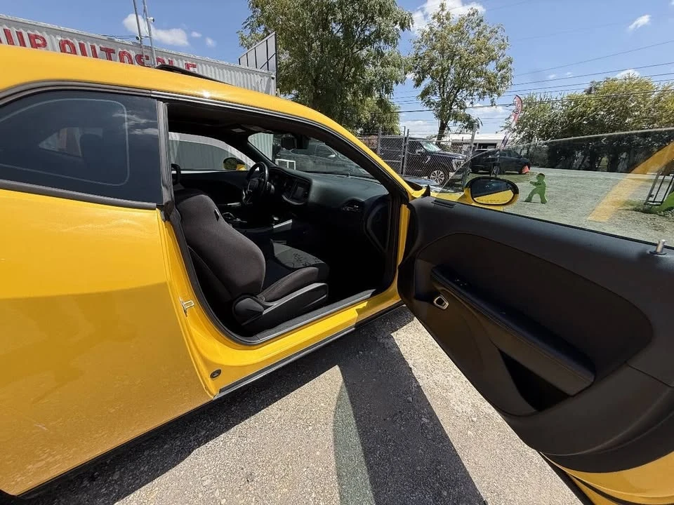 2017 Dodge Challenger 3rd Gen - Image 15 of 20