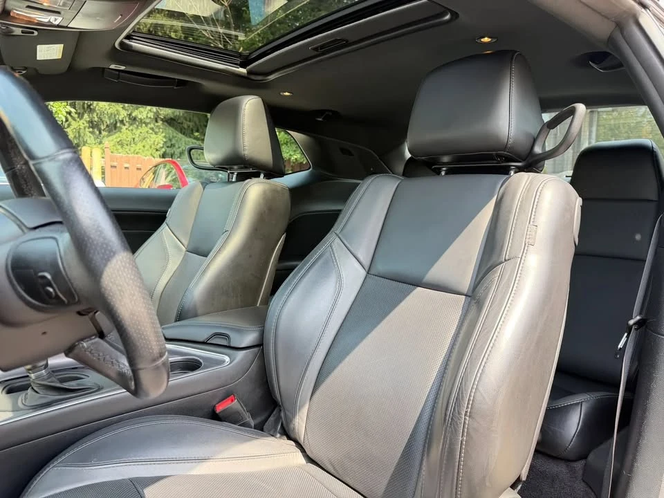 2017 Dodge Challenger 3rd Gen - Image 5 of 9