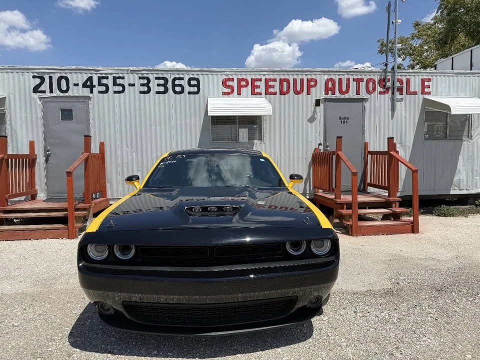 2017 Dodge Challenger 3rd Gen - Image 3 of 20