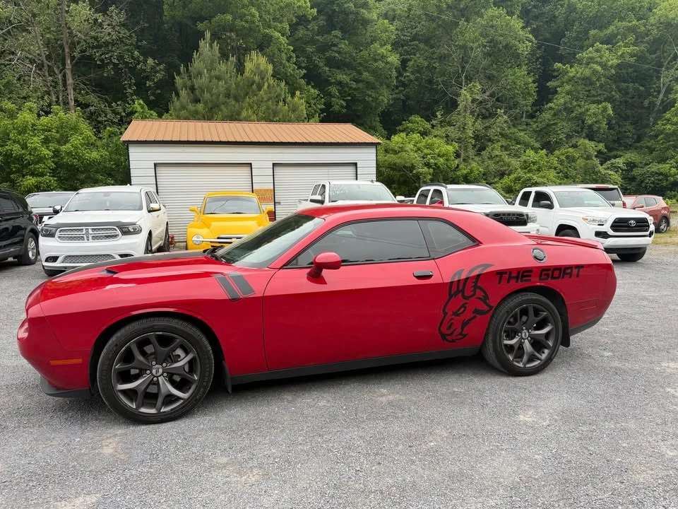 2017 Dodge Challenger 3rd Gen - Image 9 of 20