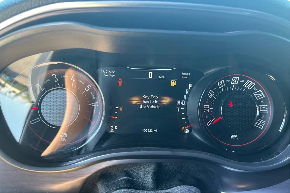 2017 Dodge Challenger 3rd Gen - Image 15 of 20
