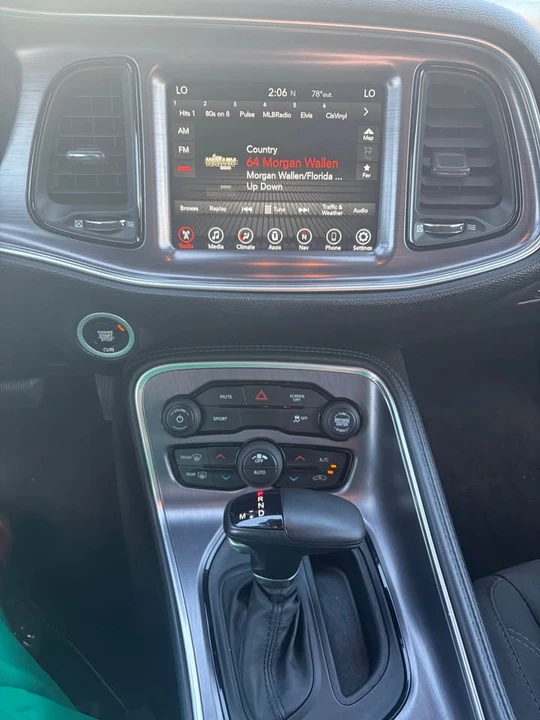 2017 Dodge Challenger 3rd Gen - Image 9 of 19