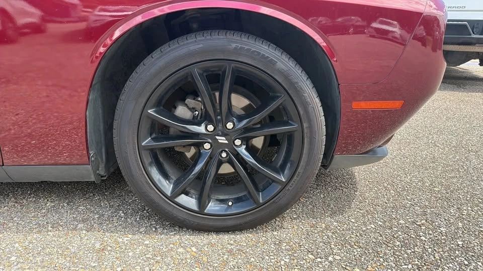 2017 Dodge Challenger 3rd Gen - Image 11 of 15