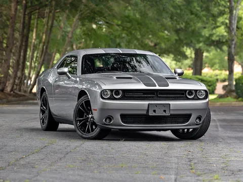 2017 Dodge Challenger SXT Plus Coupe