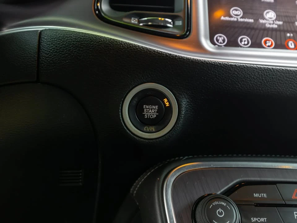 2017 Dodge Challenger 3rd Gen - Image 9 of 20