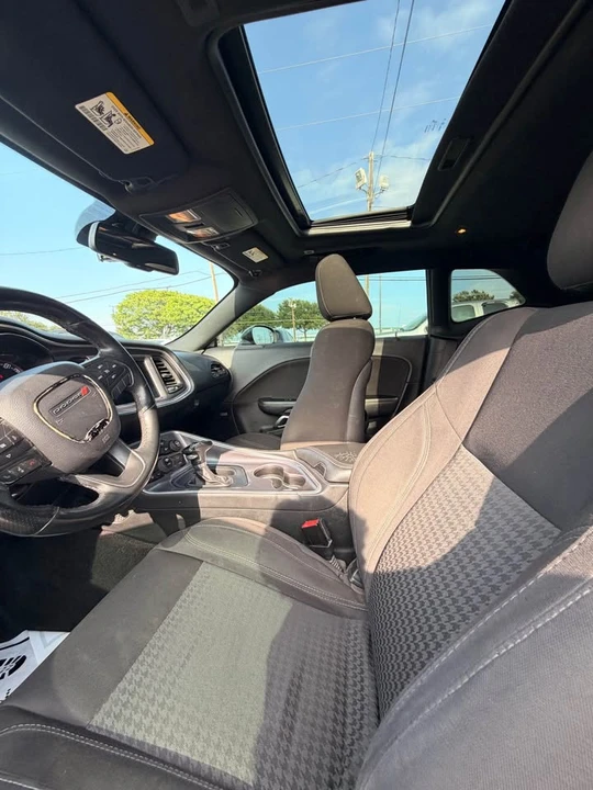 2017 Dodge Challenger 3rd Gen - Image 7 of 7