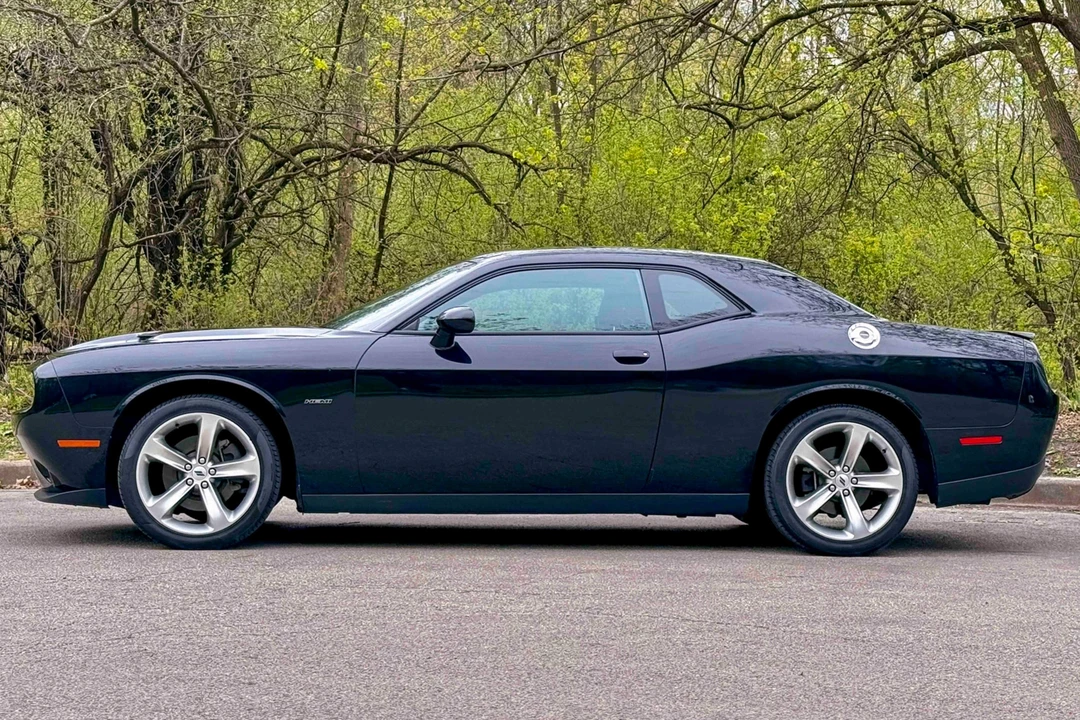 2017 Dodge Challenger 3rd Gen - Image 3 of 31