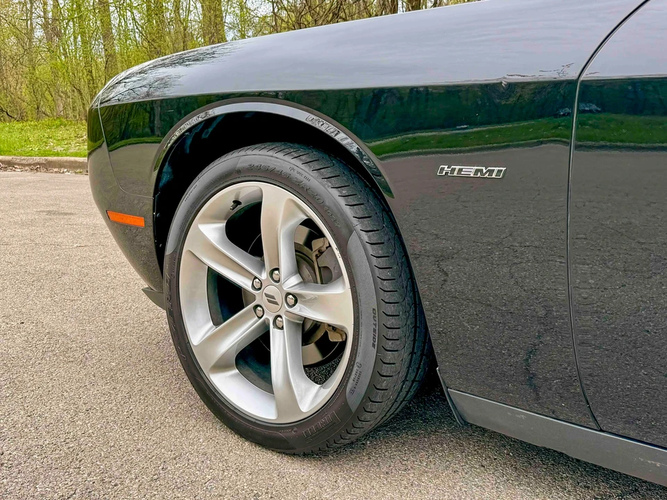 2017 Dodge Challenger 3rd Gen - Image 24 of 31
