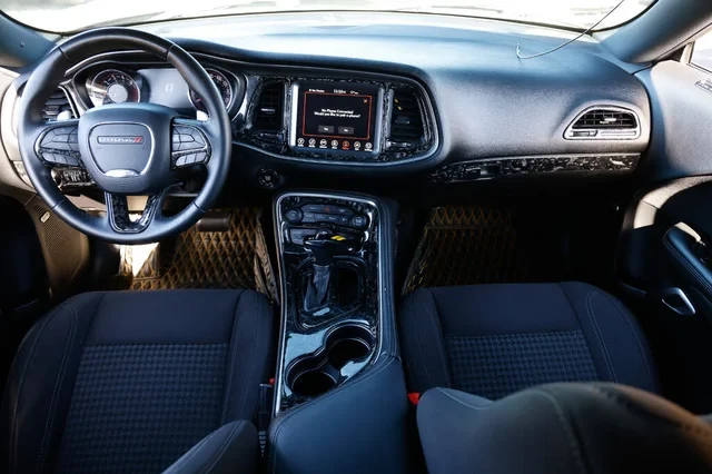 2017 Dodge Challenger 3rd Gen - Image 6 of 7