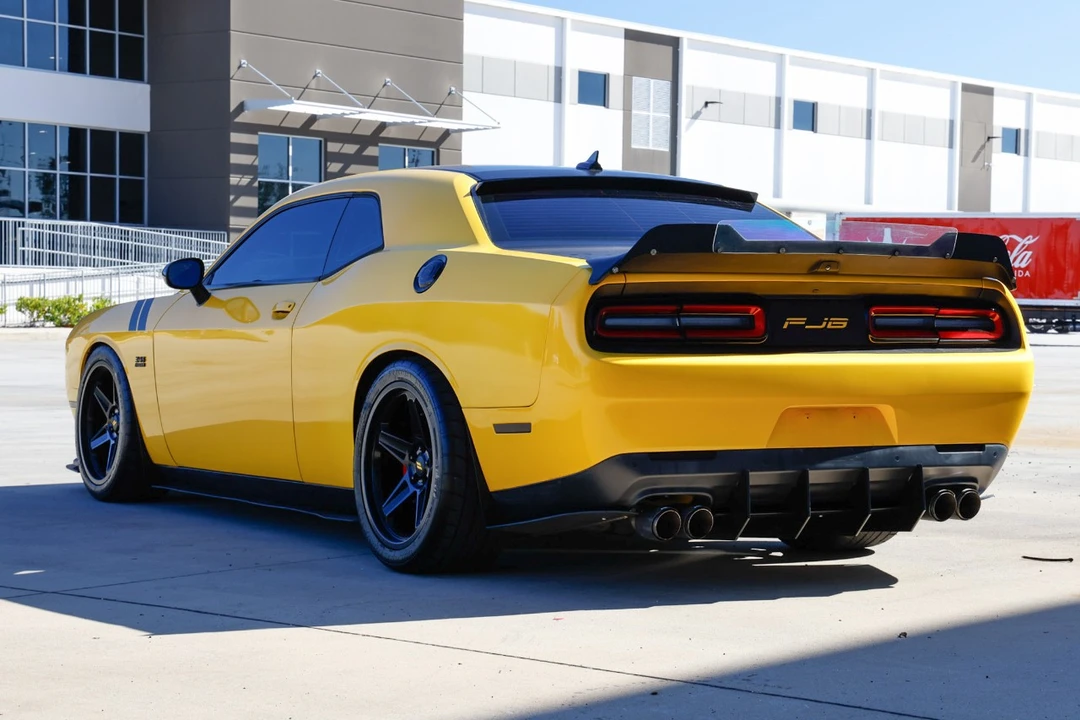 2017 Dodge Challenger 3rd Gen - Image 6 of 12