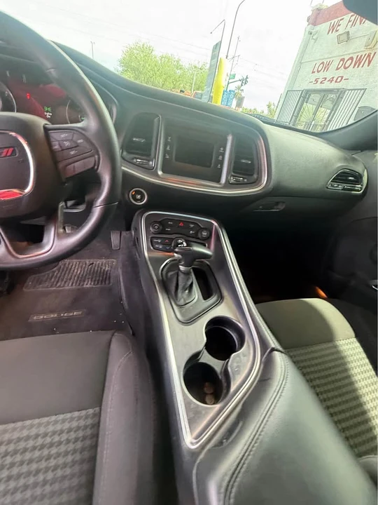 2017 Dodge Challenger 3rd Gen - Image 7 of 8