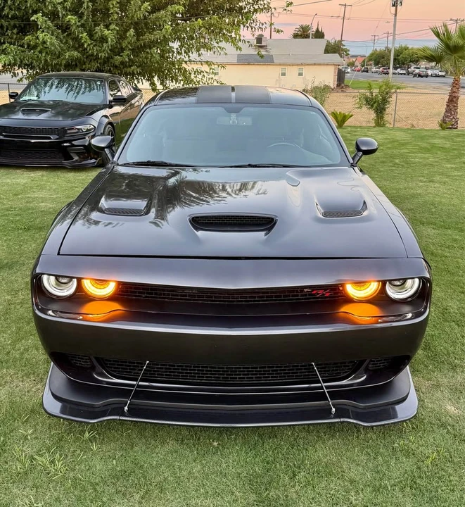 2017 Dodge Challenger 3rd Gen - Image 2 of 9