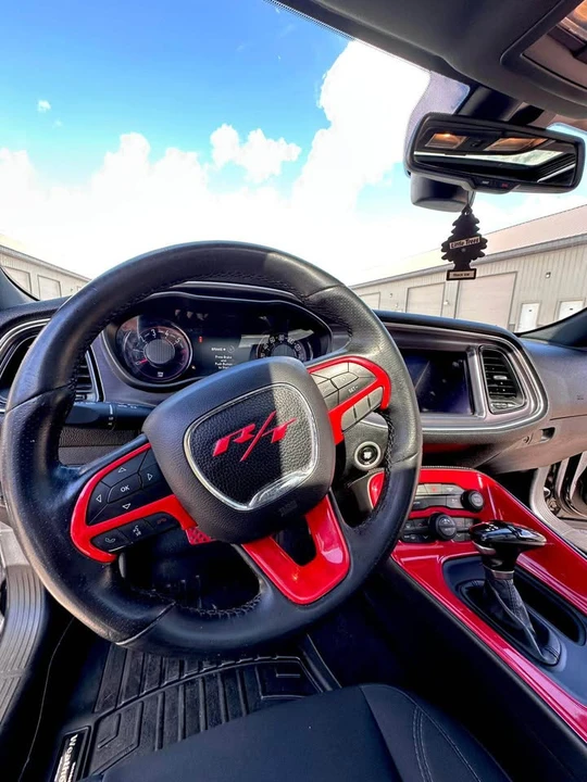 2017 Dodge Challenger 3rd Gen - Image 14 of 15