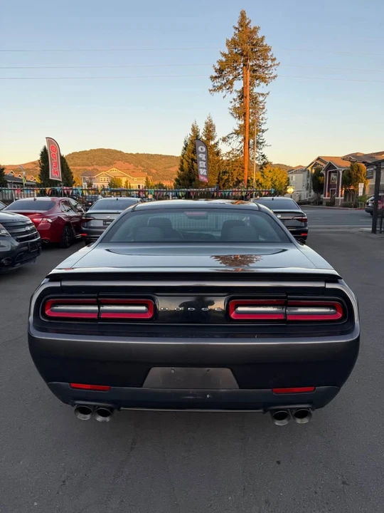 2017 Dodge Challenger 3rd Gen - Image 8 of 12