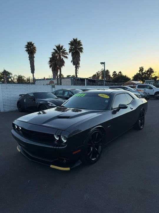 2017 Dodge Challenger 3rd Gen - Image 4 of 12