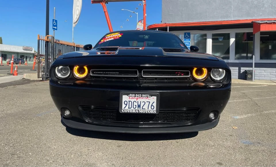 2017 Dodge Challenger 3rd Gen - Image 2 of 7