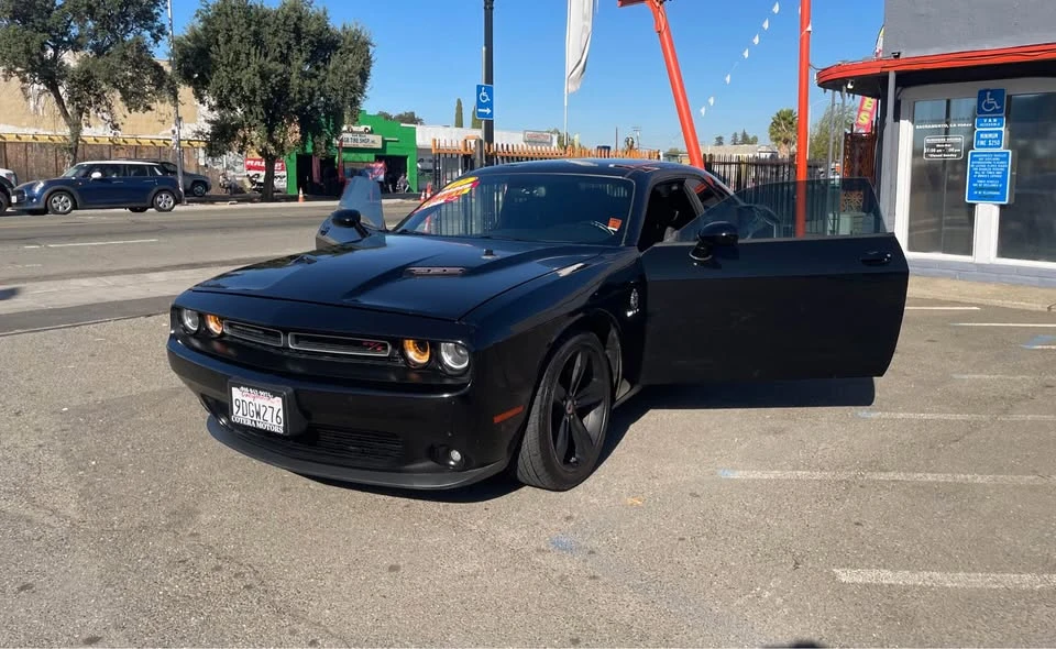 2017 Dodge Challenger 3rd Gen - Image 7 of 7