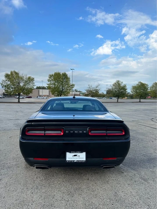 2017 Dodge Challenger 3rd Gen - Image 5 of 12