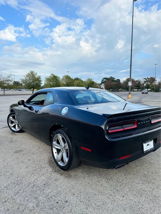 2017 Dodge Challenger 3rd Gen - Image 6 of 12