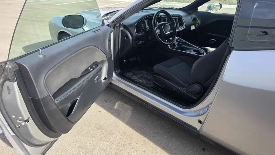 2017 Dodge Challenger 3rd Gen - Image 14 of 16