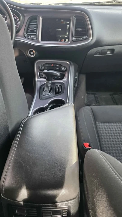 2017 Dodge Challenger 3rd Gen - Image 13 of 16