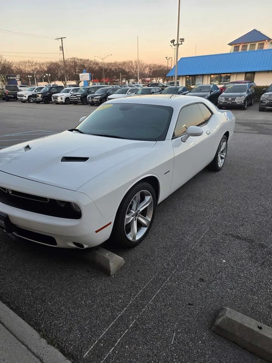 2017 Dodge Challenger 3rd Gen - Image 2 of 4