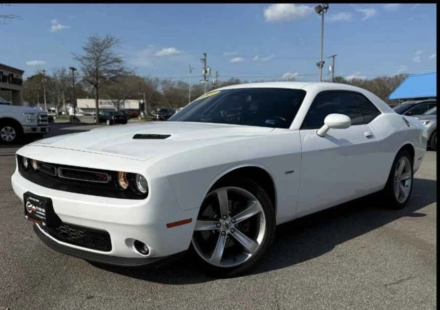 2017 Dodge Challenger 3rd Gen - Image 2 of 16
