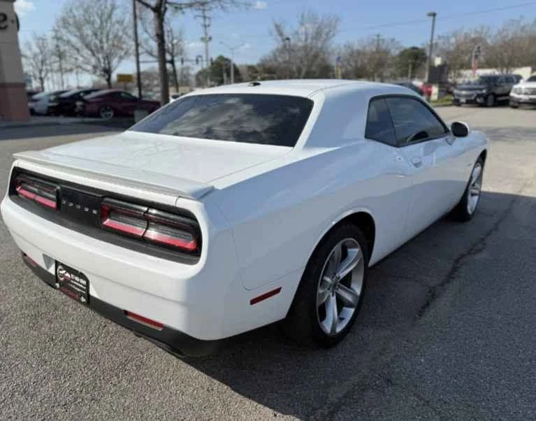 2017 Dodge Challenger 3rd Gen - Image 7 of 16