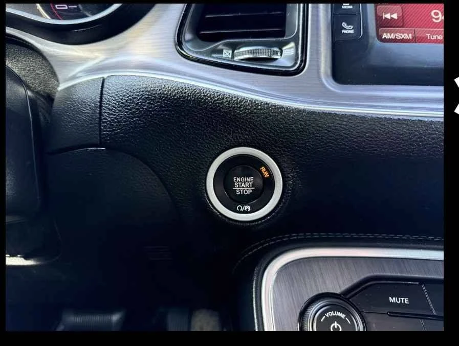 2017 Dodge Challenger 3rd Gen - Image 10 of 16