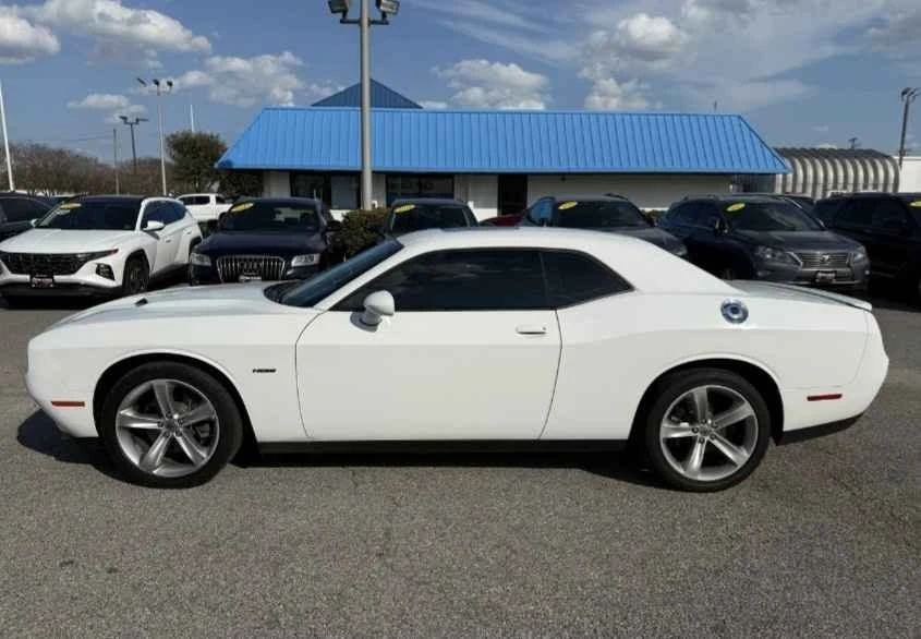 2017 Dodge Challenger 3rd Gen - Image 3 of 16
