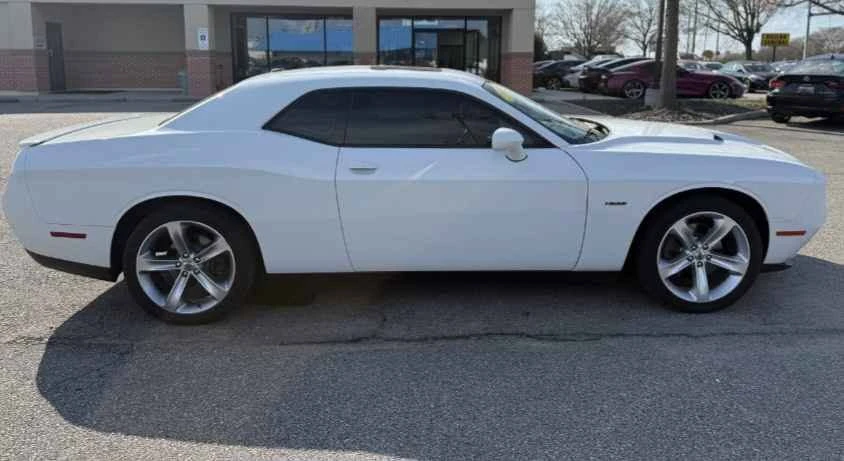 2017 Dodge Challenger 3rd Gen - Image 4 of 16
