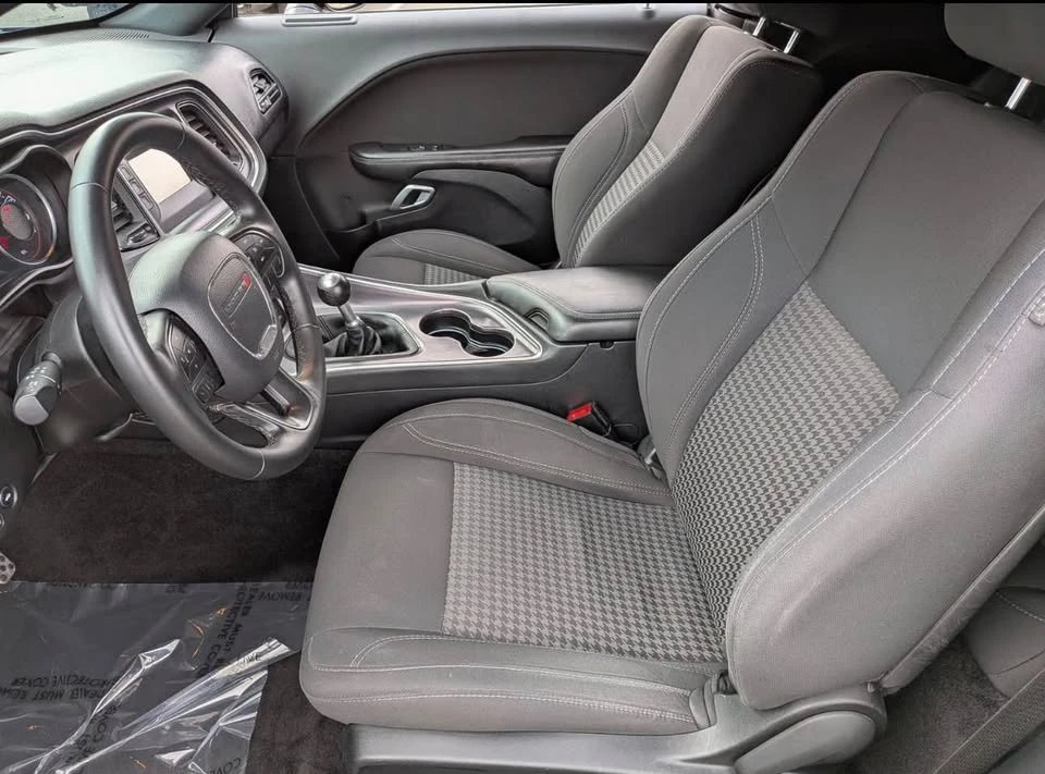 2017 Dodge Challenger 3rd Gen - Image 4 of 5