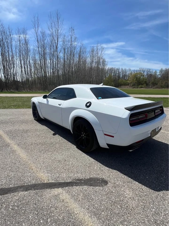 2017 Dodge Challenger 3rd Gen - Image 14 of 16