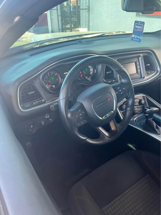 2017 Dodge Challenger 3rd Gen - Image 6 of 8