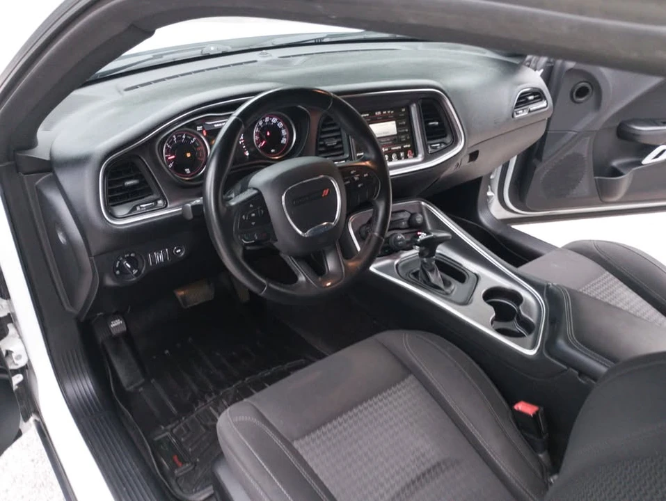 2017 Dodge Challenger 3rd Gen - Image 11 of 16