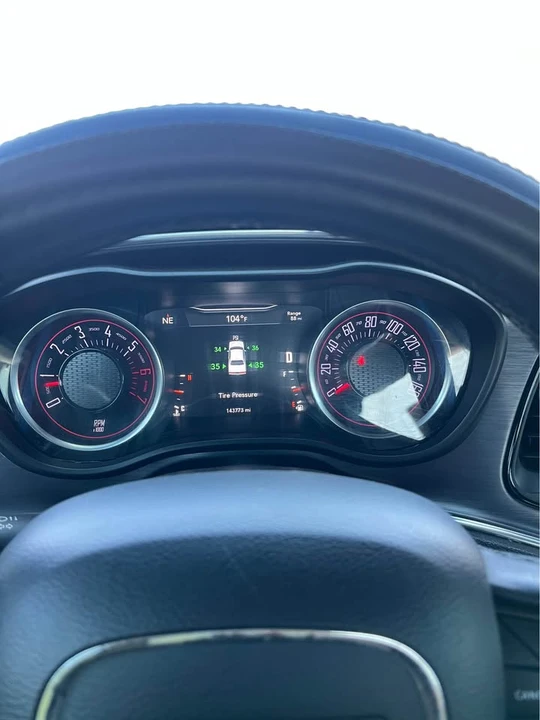 2017 Dodge Challenger 3rd Gen - Image 10 of 15