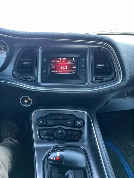 2017 Dodge Challenger 3rd Gen - Image 11 of 15