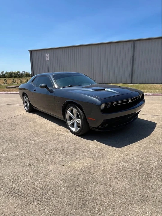 2017 Dodge Challenger 3rd Gen - Image 2 of 15