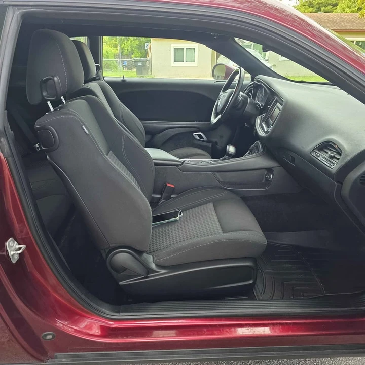 2017 Dodge Challenger 3rd Gen - Image 8 of 12
