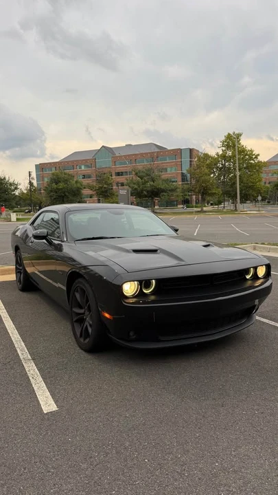 2017 Dodge Challenger 3rd Gen - Image 2 of 13