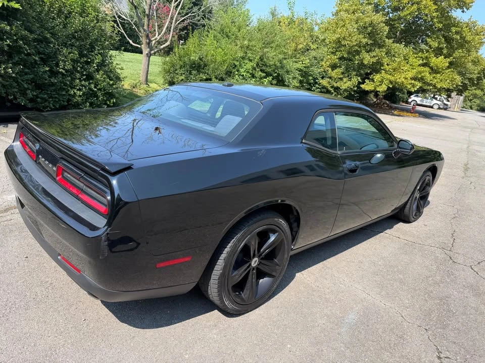2017 Dodge Challenger 3rd Gen - Image 9 of 18