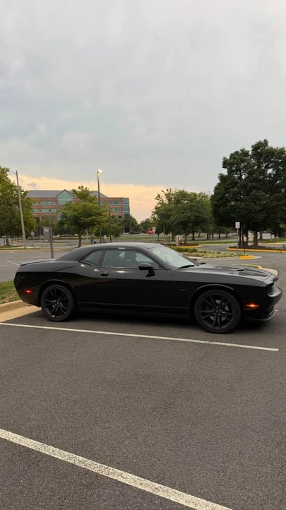 2017 Dodge Challenger 3rd Gen - Image 9 of 13