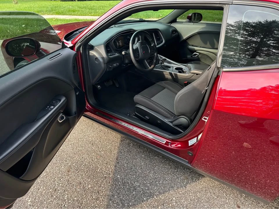 2017 Dodge Challenger 3rd Gen - Image 9 of 12